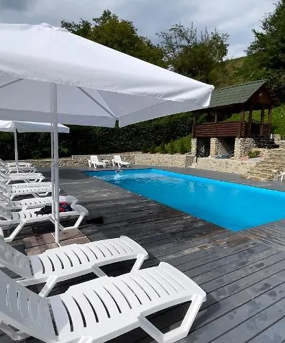 гірський узвіз Hotel *