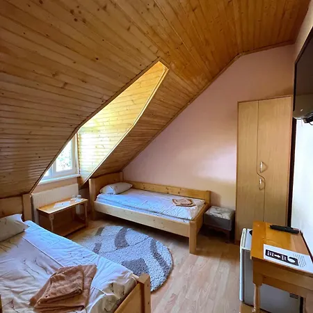 Otel гірський узвіз